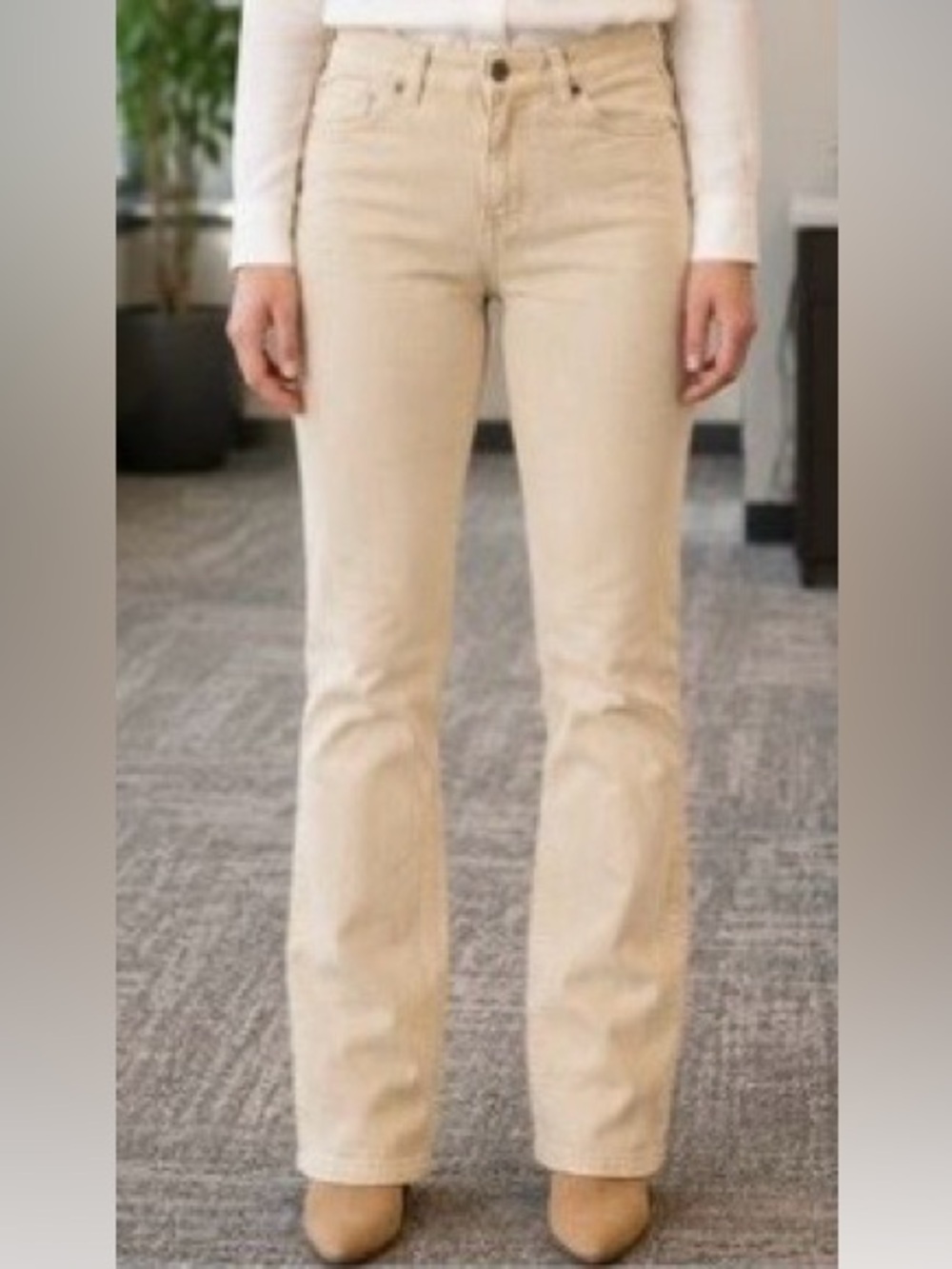Liz Claiborne Women’s Slim Bootcut Petite Stretch Straight Leg  Jeans